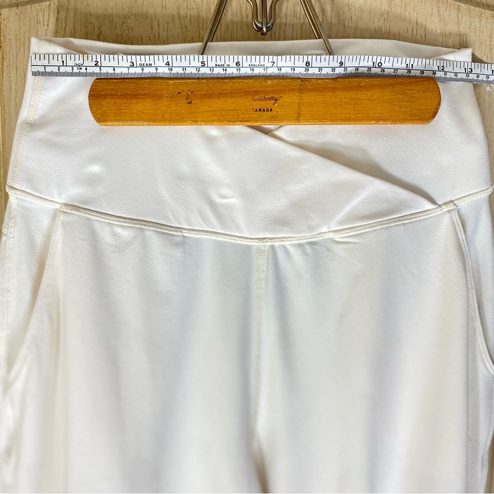 Lululemon Womens Yoga Pant Size 8 Lightweight Comfort Lounge Activewear Capsule - Picture 11 of 11